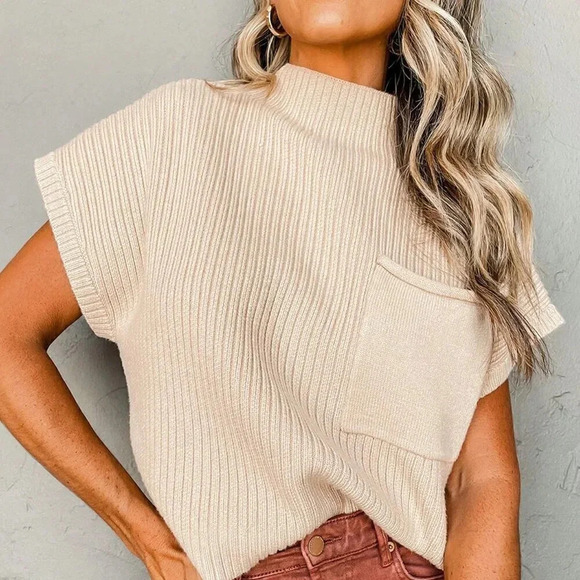 Beige Casual Women's Batwing Sleeve Knit Top With Buttoned Front - Picture 1 of 7